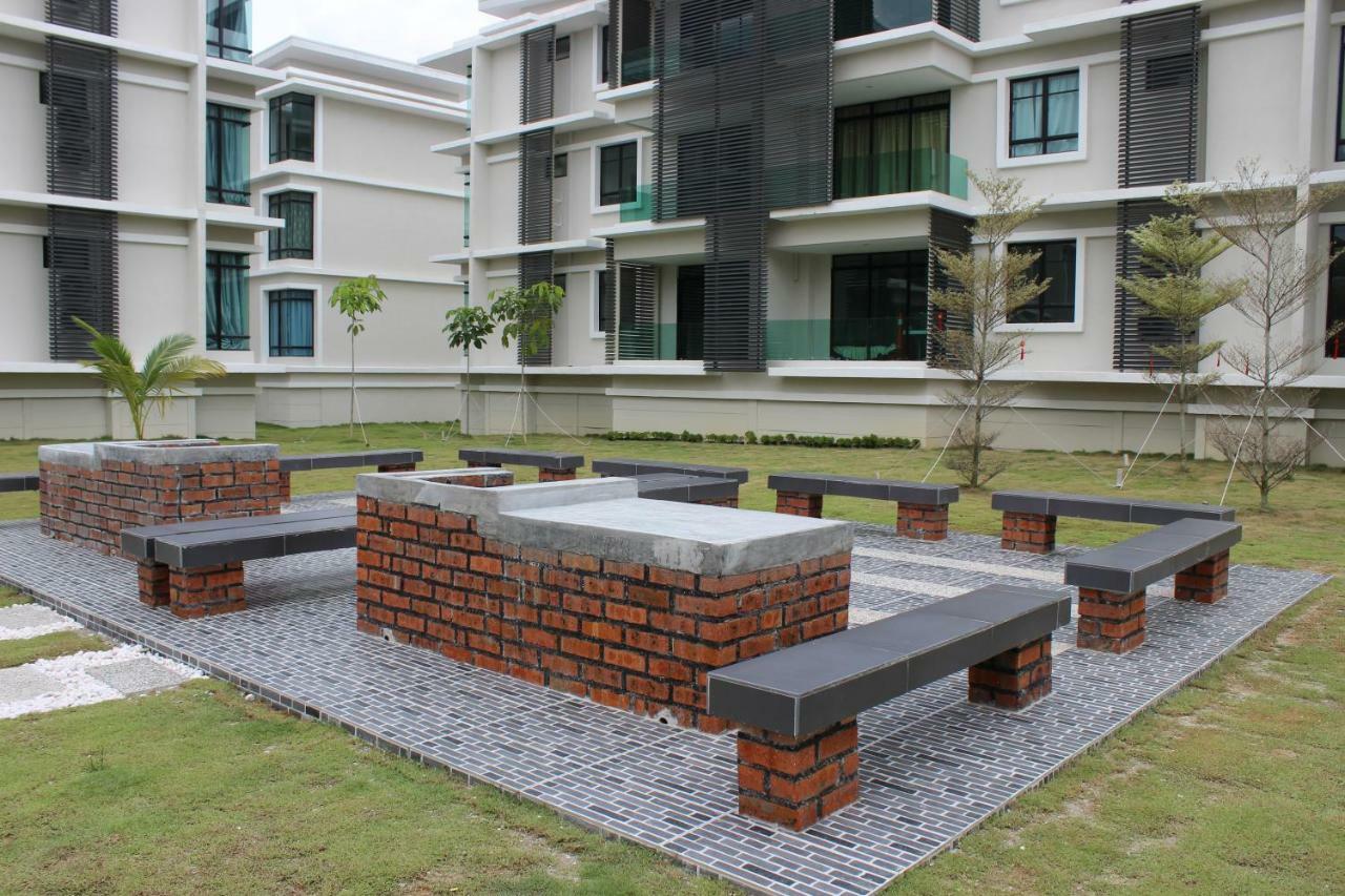 Ferienwohnung The Meadow Park Kampar Exterior foto